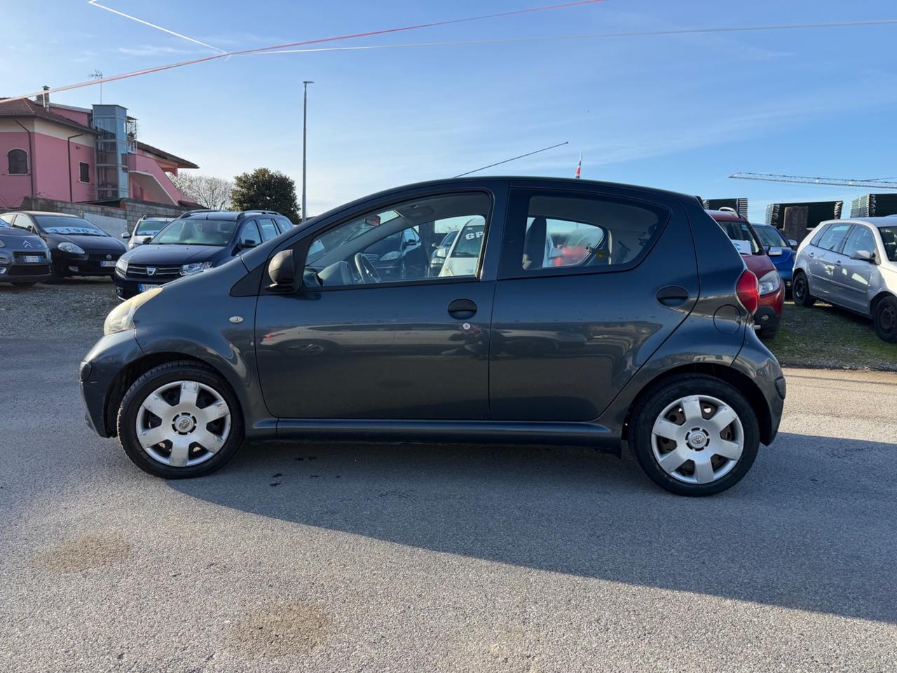 Toyota Aygo 1.0 12V VVT-i 5 porte Sound