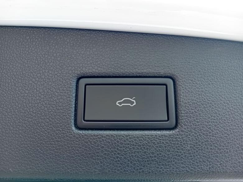 VOLKSWAGEN TIGUAN 2.0 TDI 150 CV SCR DSG R-LINE