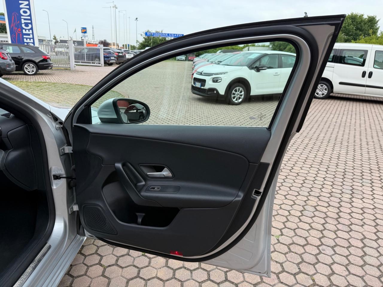 Mercedes-benz A 180 A 180 d Automatic Business Extra