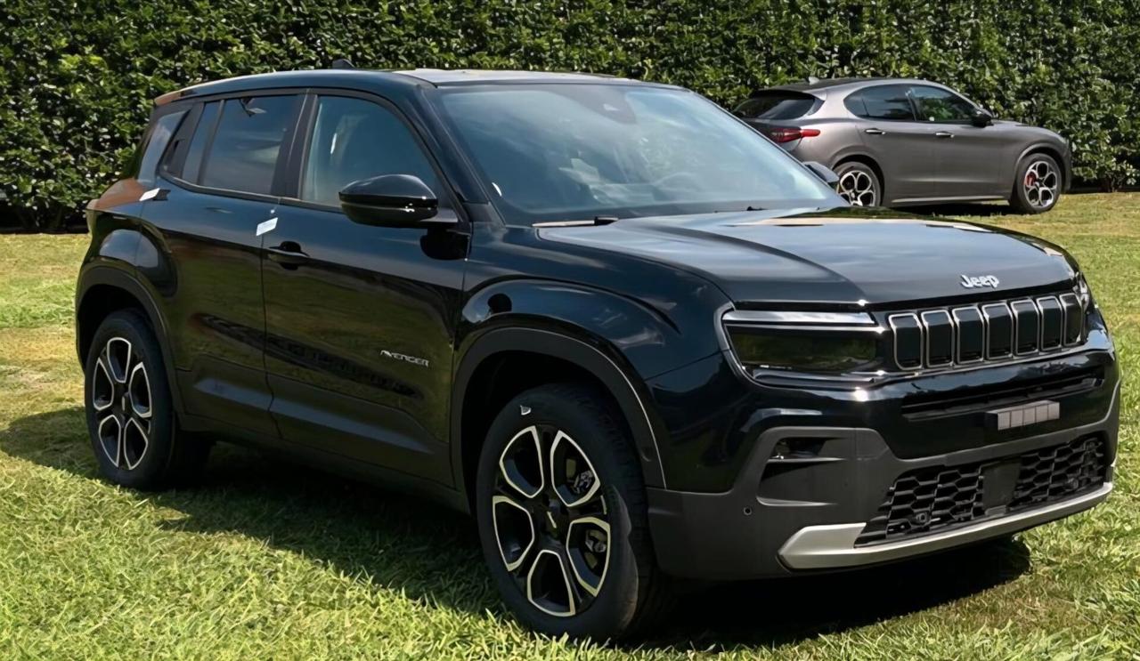 Jeep Avenger 1.2 Turbo 100 CV MHEV Summit