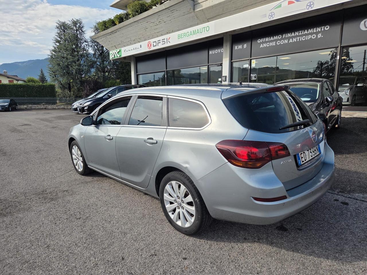 Opel Astra 1.7 CDTI 110CV Sports Tourer Cosmo