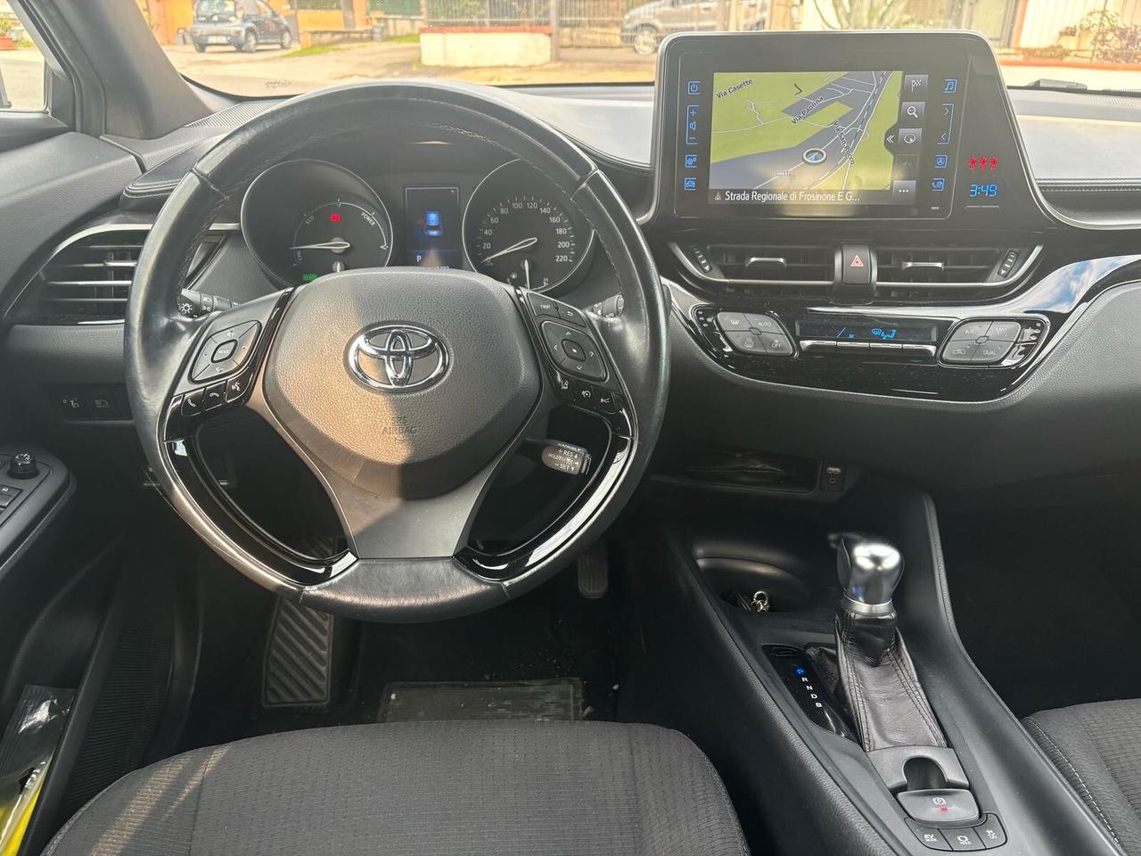 Toyota C-HR 1.8 Hybrid E-CVT Business