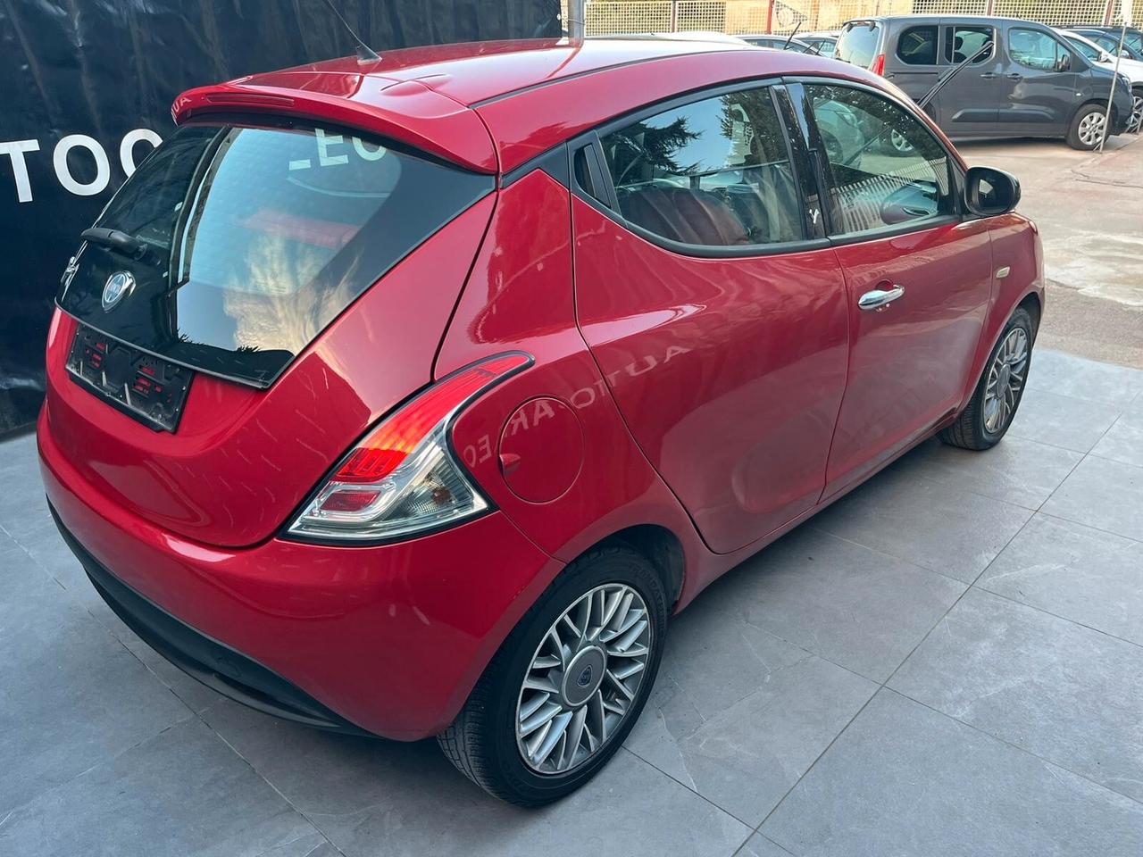 Lancia Ypsilon 1.2 BENZINA E GPL