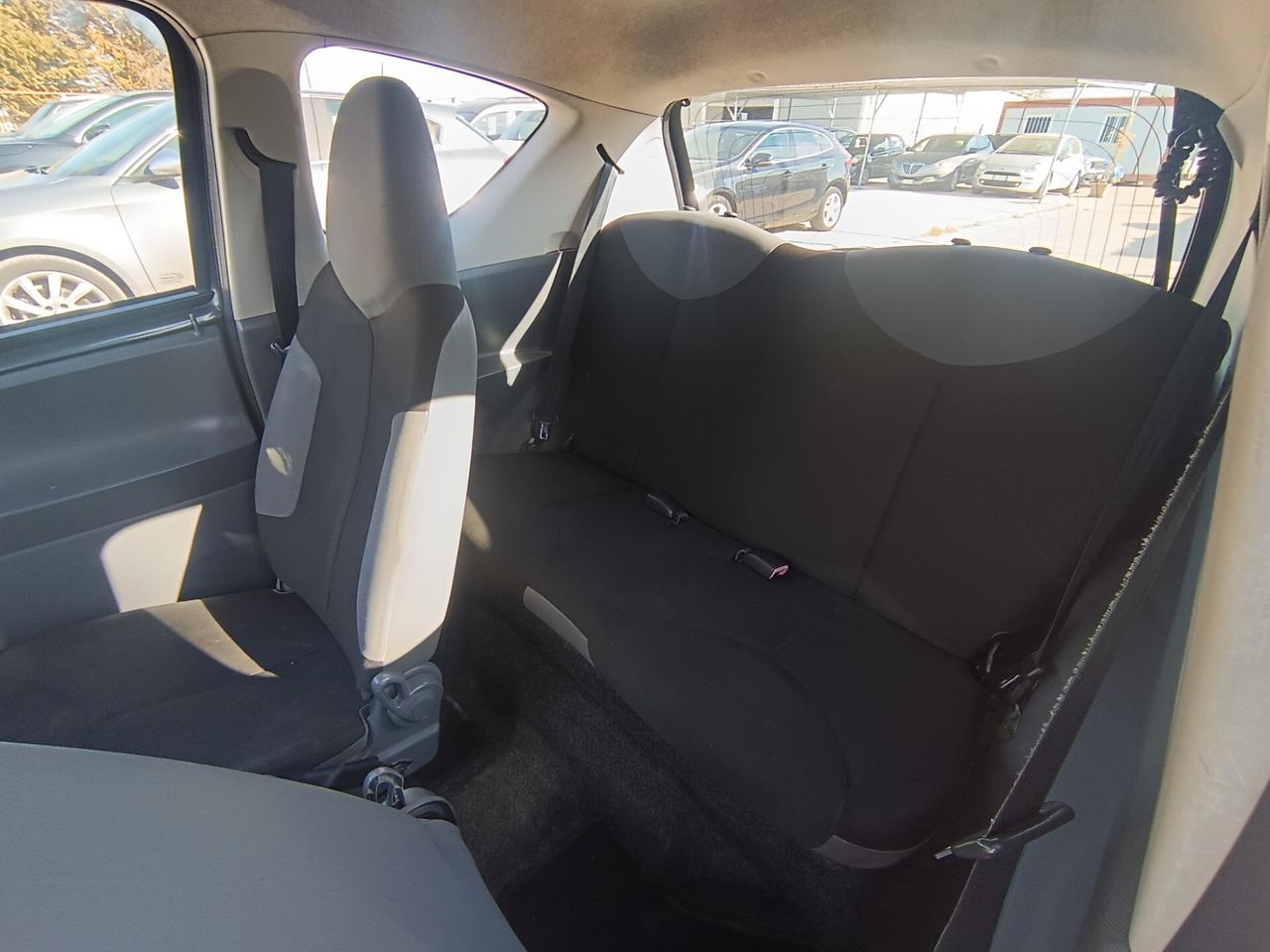Peugeot 107 1.0 68CV 3p. Desir