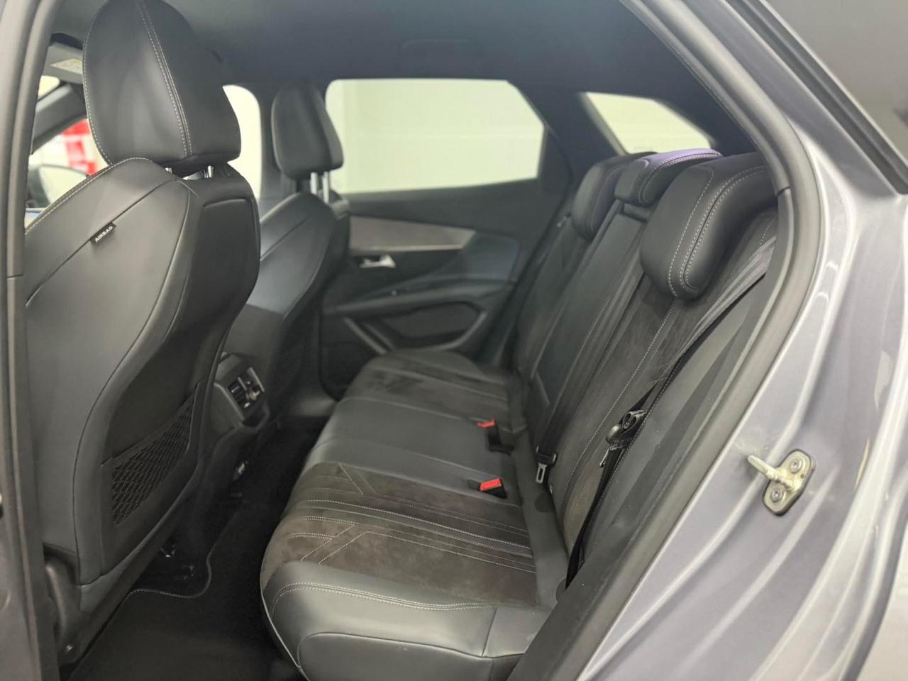 Peugeot 3008 BlueHDi 130 S&S EAT8 GT 2021