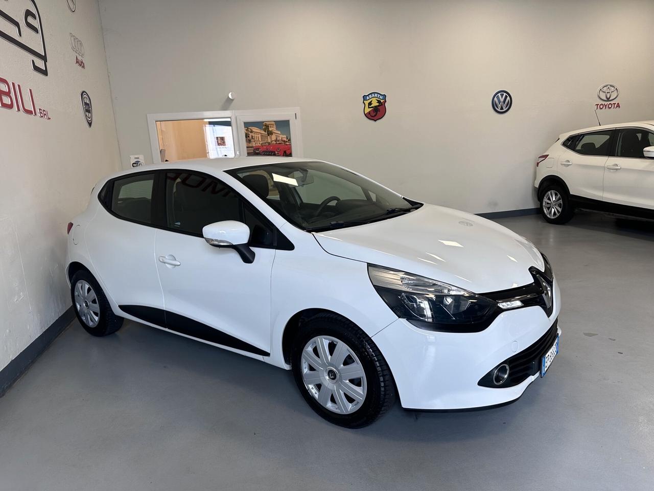 RENAULT CLIO 1.2 BENZINA 5 PORTE