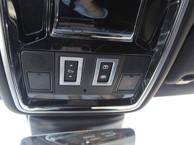 LAND ROVER Range Rover Velar 2.0D I4 R-Dynamic 240 CV