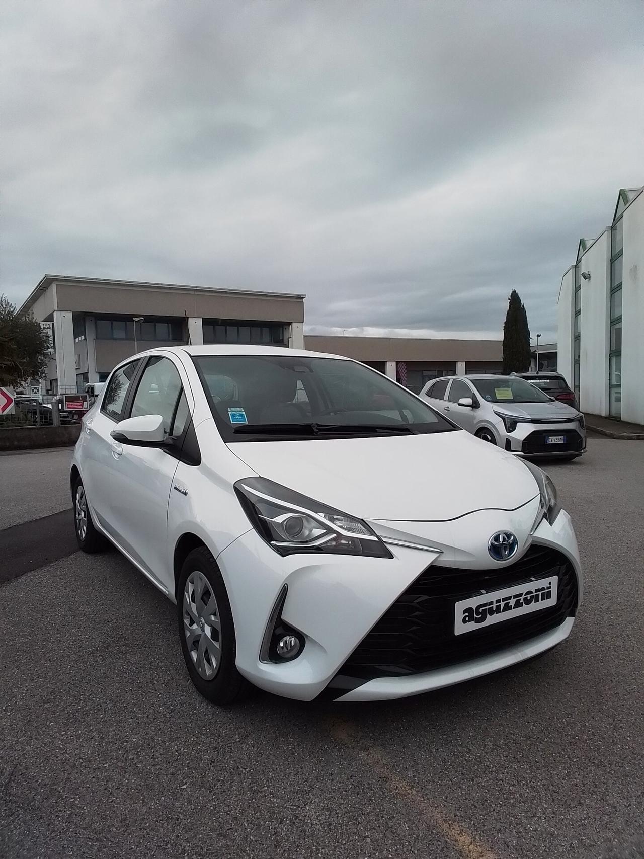 Toyota Yaris 1.5 Hybrid 5 porte Business