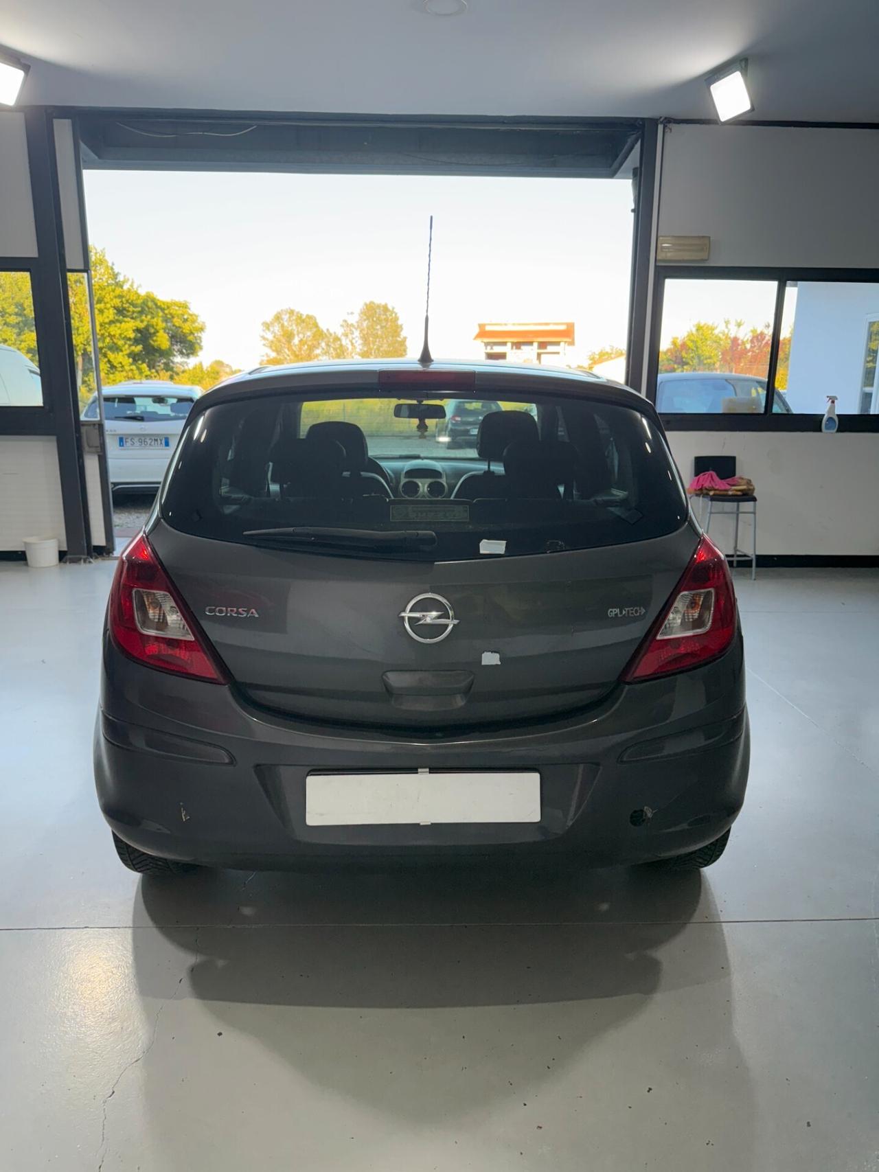 Opel Corsa 1.2 85CV 5 porte GPL-TECH Elective