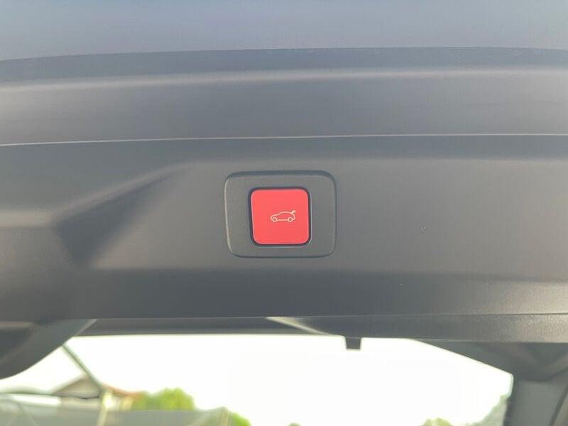 Peugeot 3008 1.2 hybrid GT 145cv e-dcs6- NUOVO