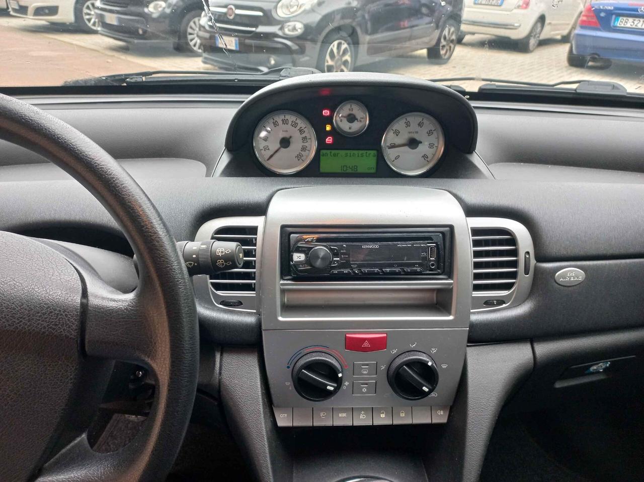 Lancia Ypsilon 1.2 Argento