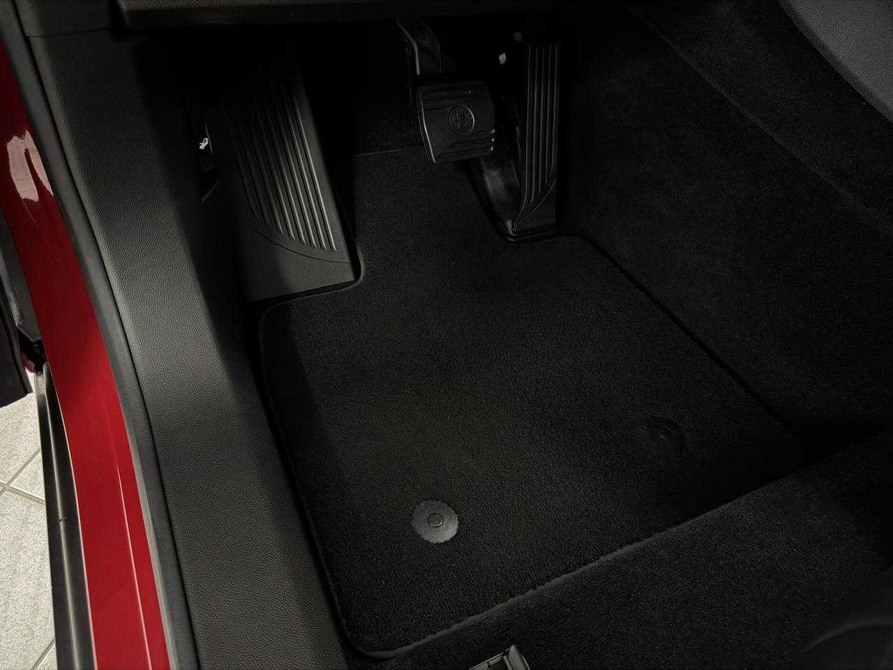Alfa Romeo Stelvio 2.2 TD 190 CV BUSINESS Q4 PADDLE RETROCAMERA