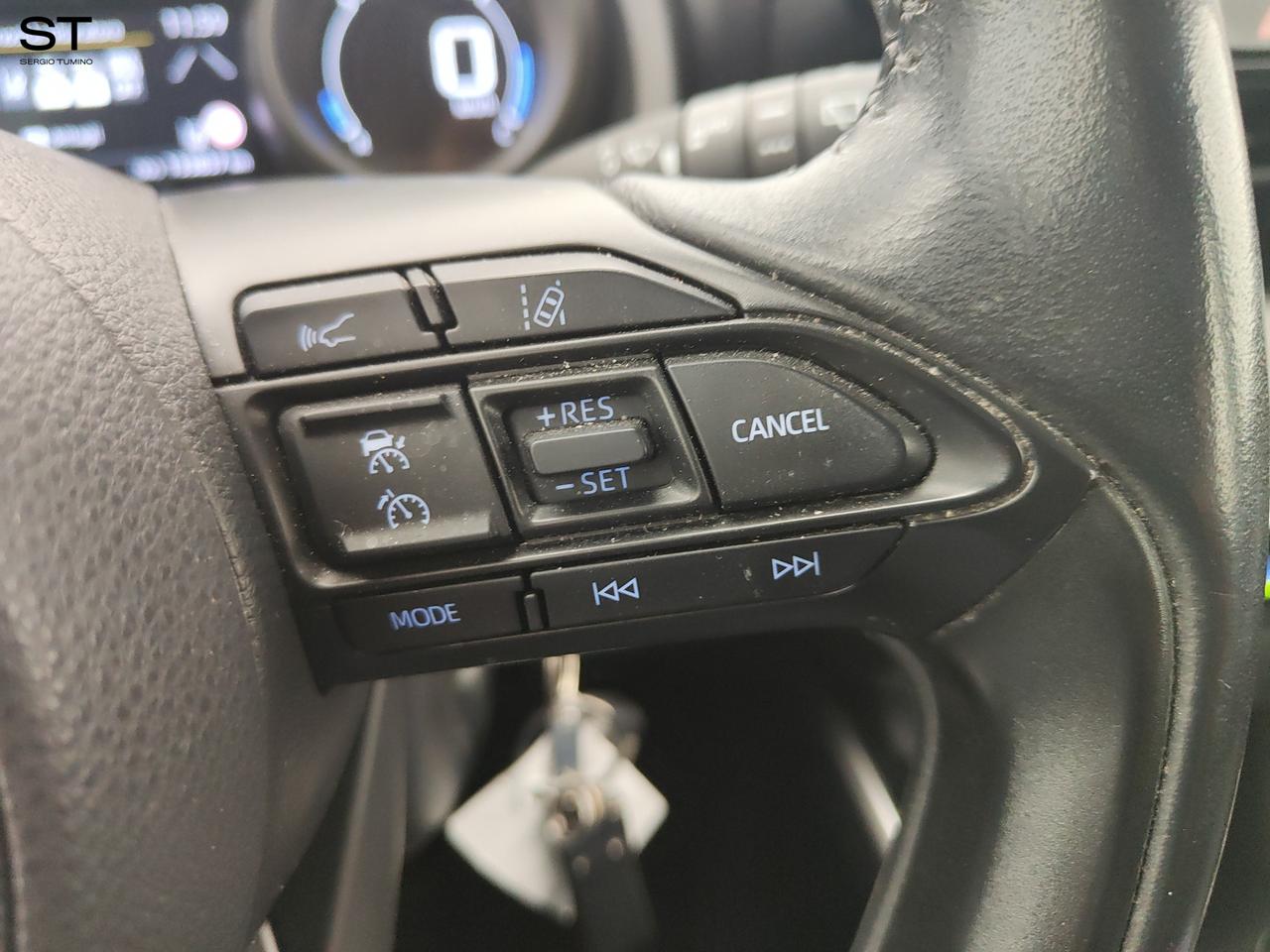 TOYOTA Yaris 4ª serie - Yaris 1.5 Hybrid 5 porte Active