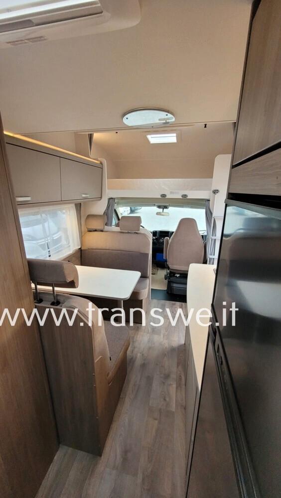 Carado A464 PRO Mansardato con ampio garage in coda