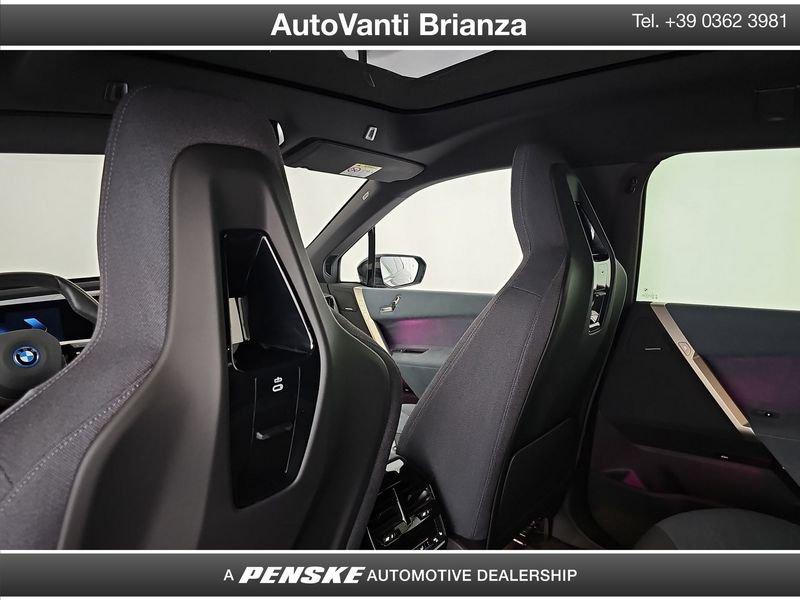 BMW iX iX xDrive50 Pacchetto Sportivo