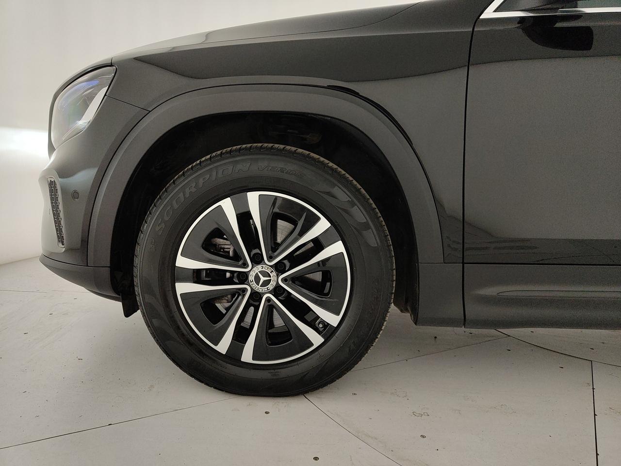 Mercedes-Benz GLB 180 d Advanced auto