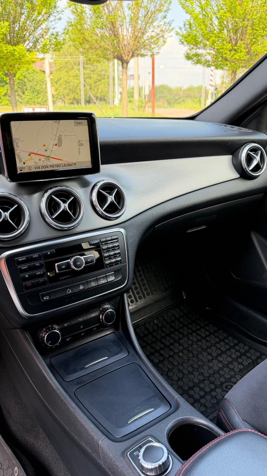 Mercedes-benz GLA 200 d Automatic 4Matic Premium