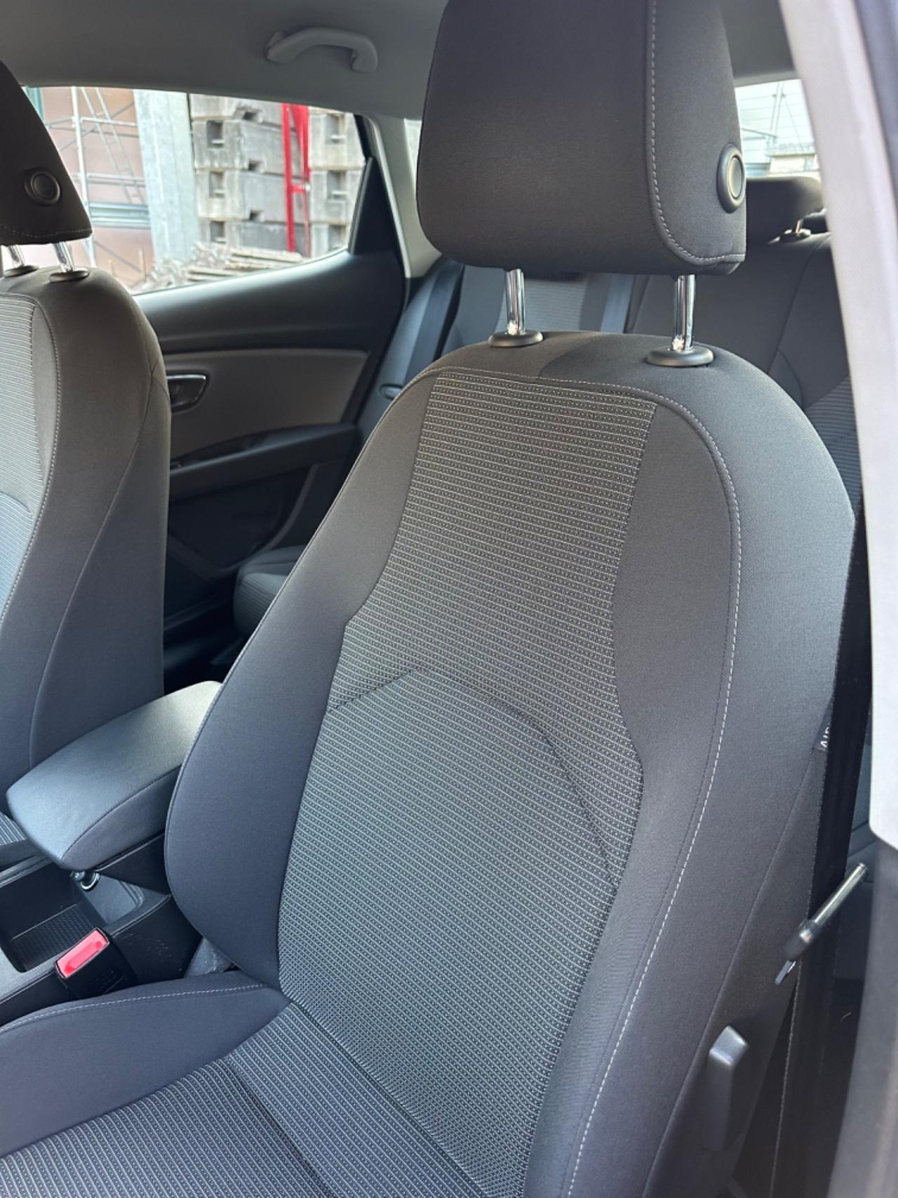 Seat LEON 1.6 TDI 115 CV DSG 5p. STYLE UNICOPR GARANZ