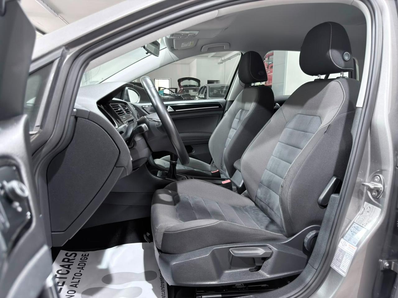 VOLKSWAGEN GOLF 1.6 TDI 105cv 4MOTION HIGHLINE