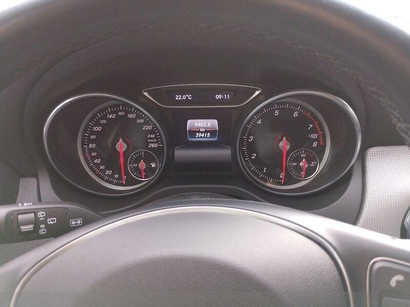 Mercedes-Benz GLA GLA-X156 2017 Benzina 180 Sport