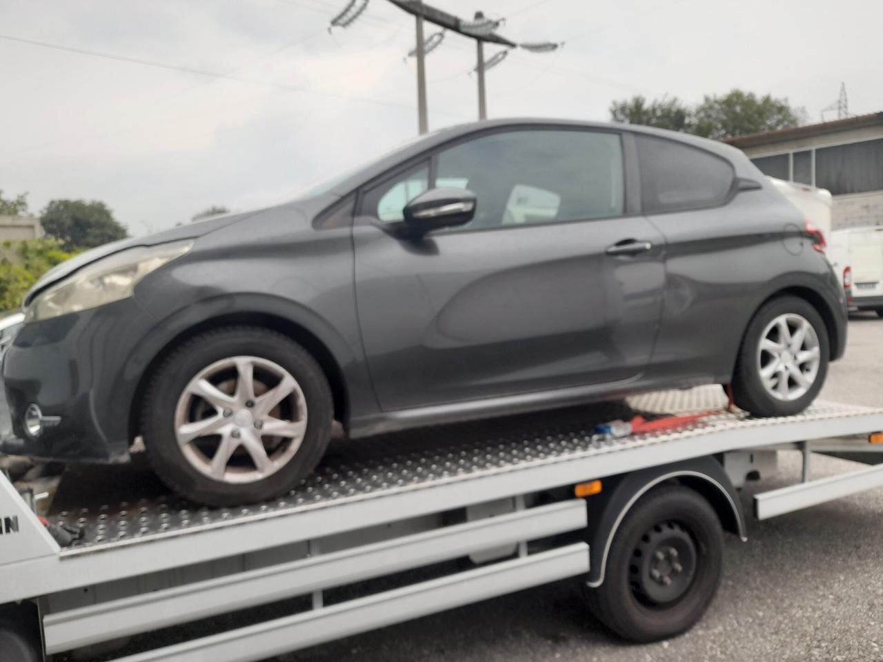 Peugeot 208 1.2 VTi 82 CV 3 porte Allure