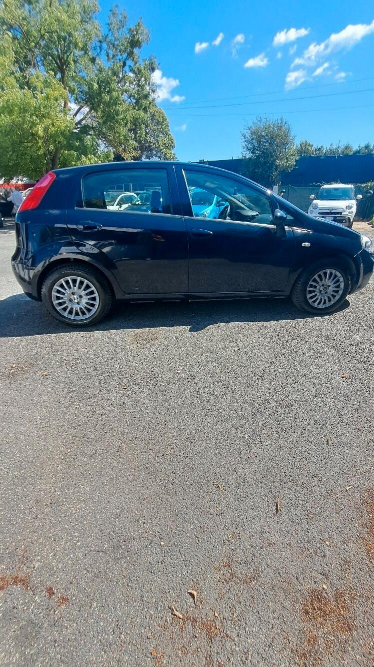 Fiat Punto 1.3 MJT II - 2018 - 52.300 km