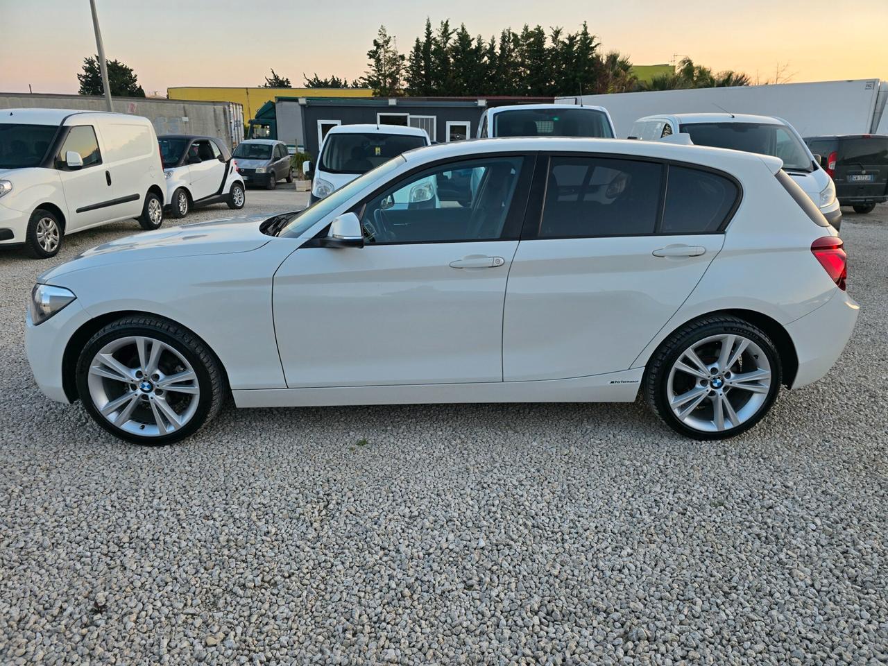 Bmw 118 118d 5p. Sport