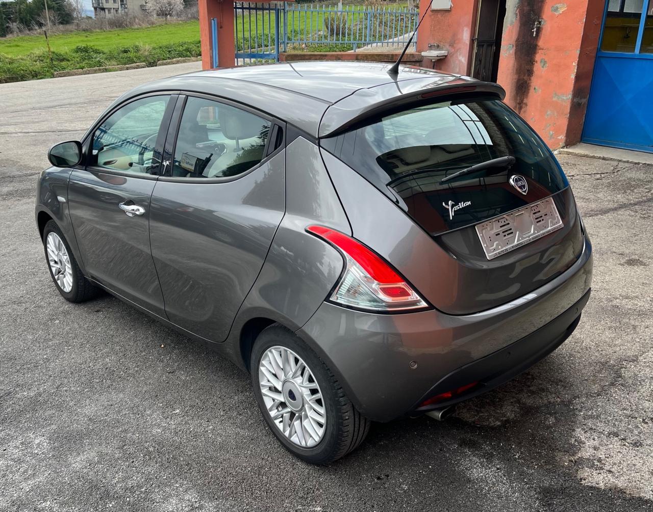 Lancia Ypsilon 1.2 69 CV Gold-solo km 51500-