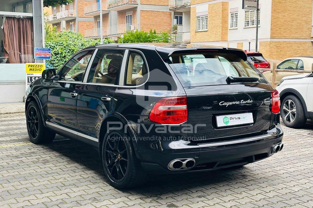 PORSCHE Cayenne 4.8 Turbo