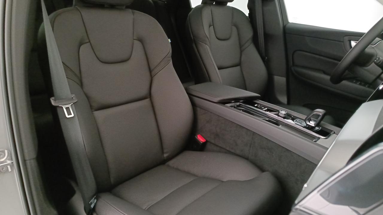 VOLVO XC60 2.0 t6 phev Plus Dark awd auto