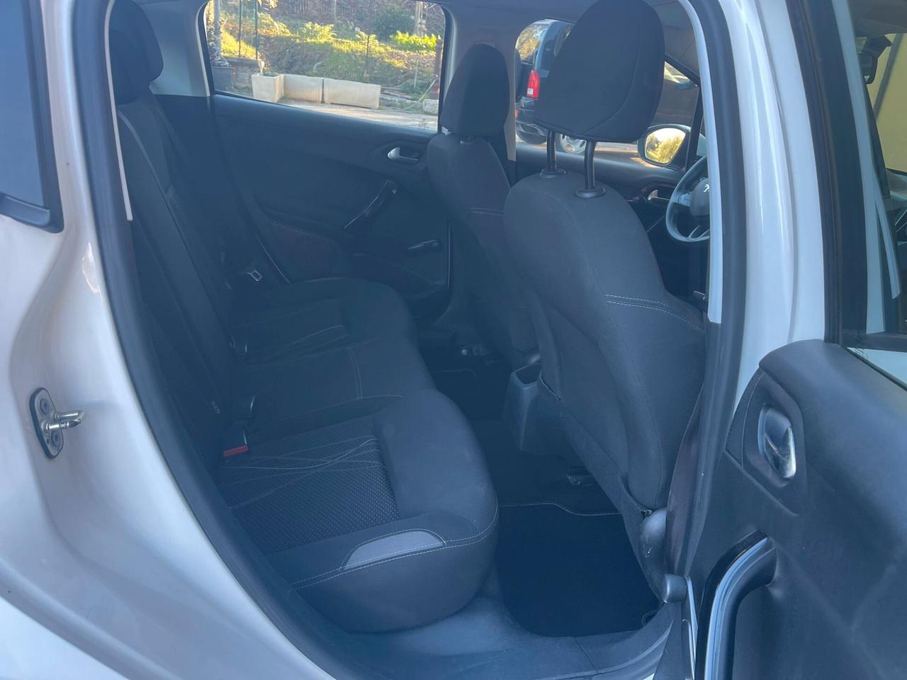 Peugeot 208 1.2 VTi 82 CV 5 porte Active