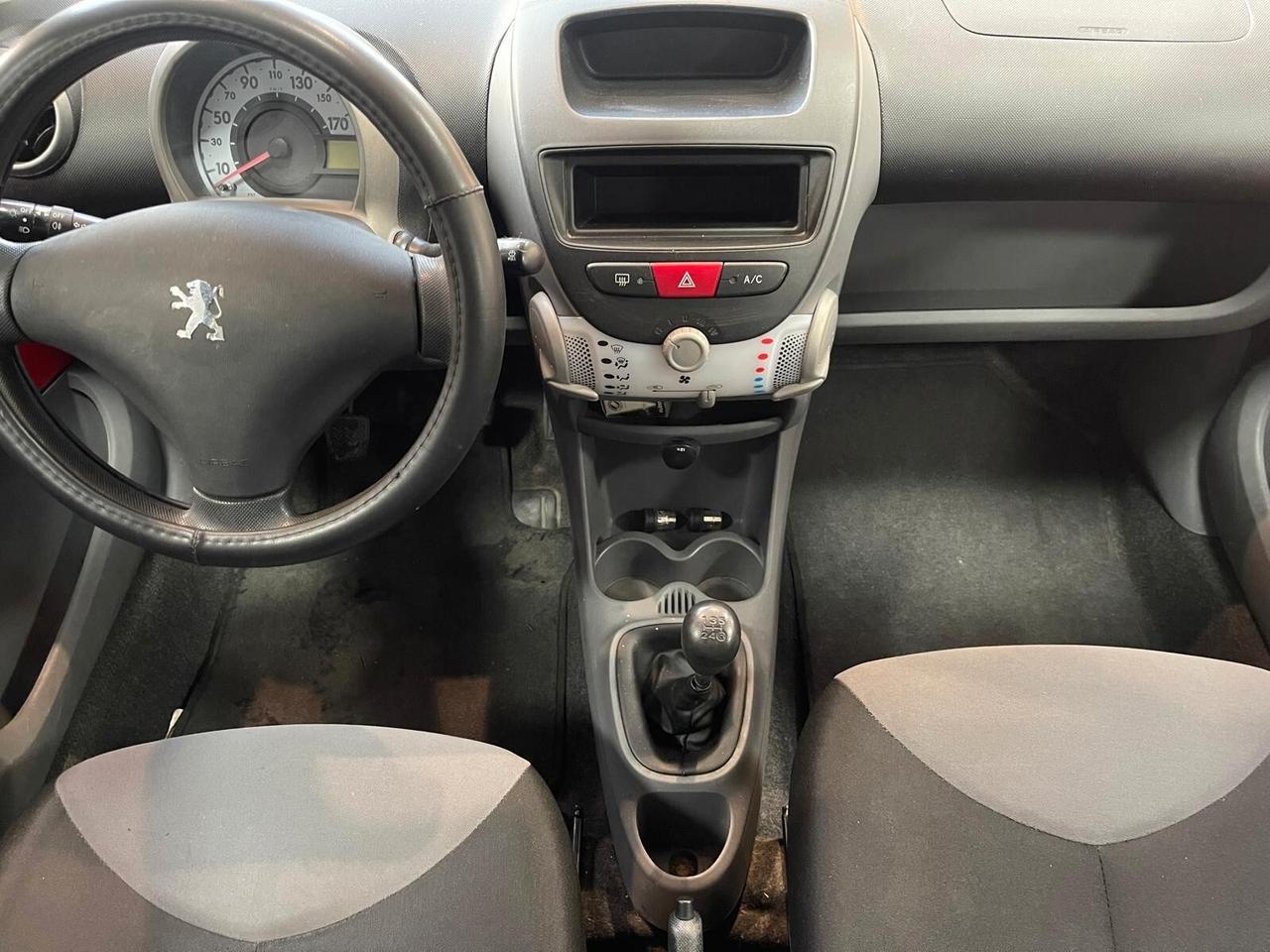 Peugeot 107 1.0 68CV 3p. Sweet Years