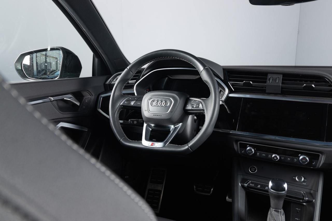Audi Q3 Sportback 35 Tdi S Line Black Edition S-tronic