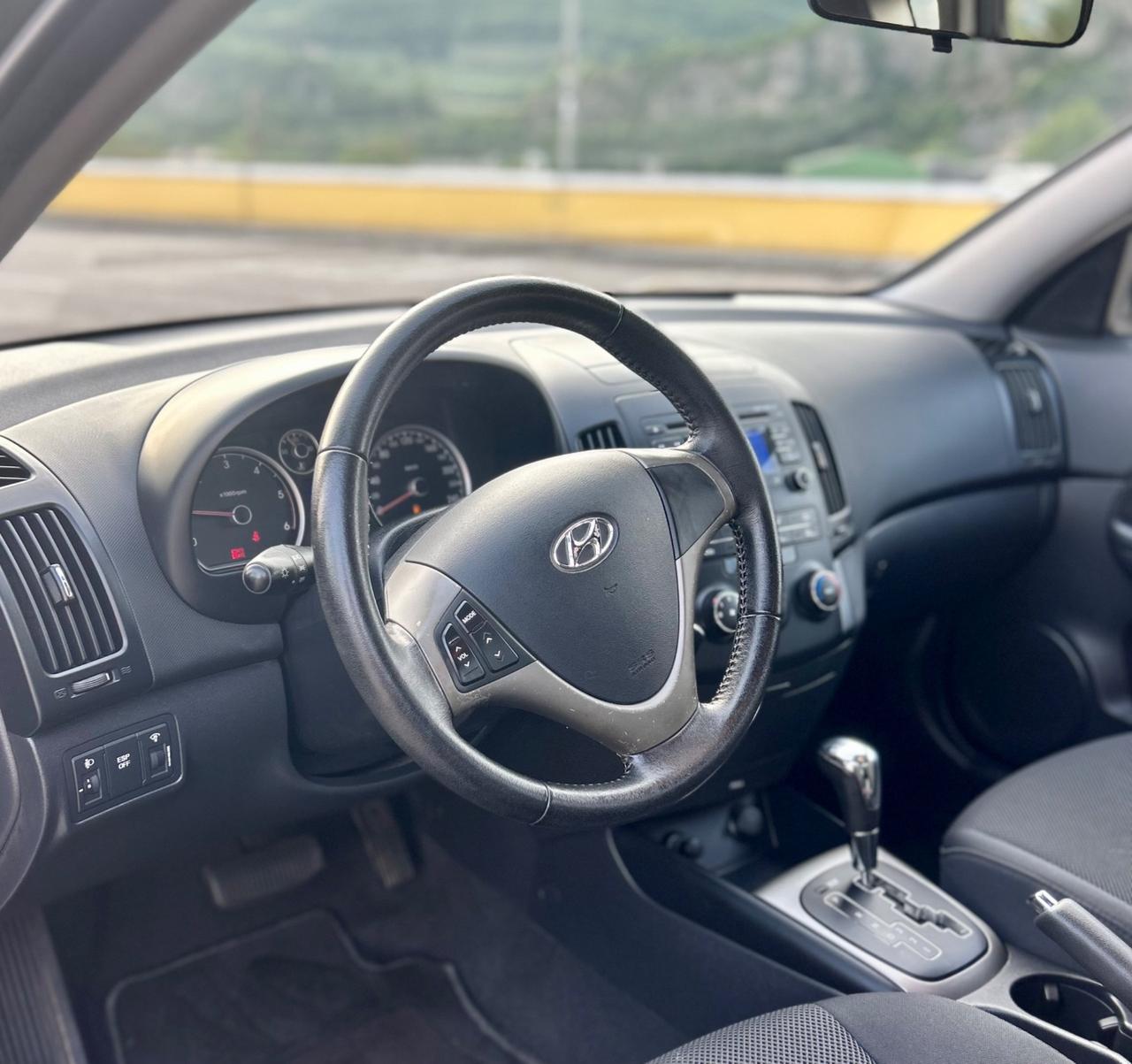 Hyundai i30 Cambio automatico SOLO 98.000km