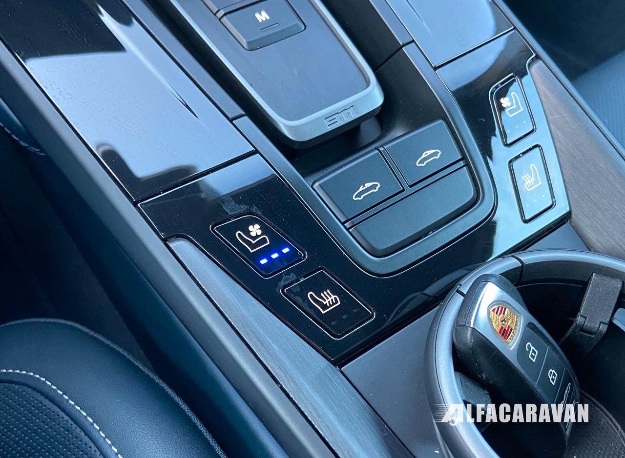 Porsche 911 992.2 Targa 4 GTS 541 CV KM 0