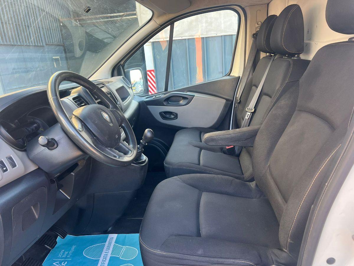 RENAULT trafic T27 1.6 dci 120cv L1H1 E6