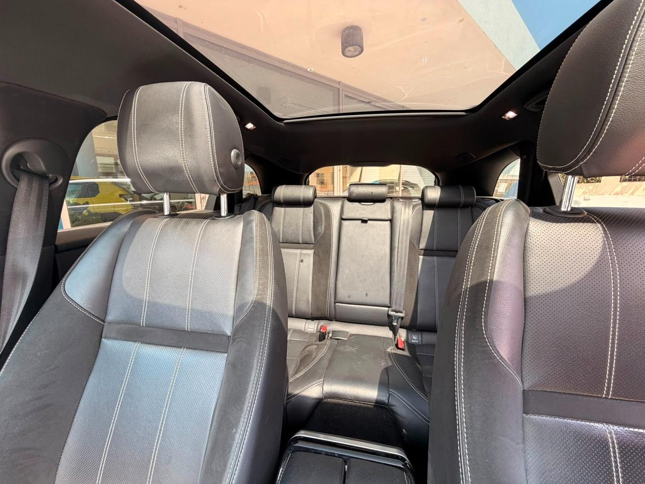 Land Rover Range Velar 2.0D I4 240 CV R-Dynamic S