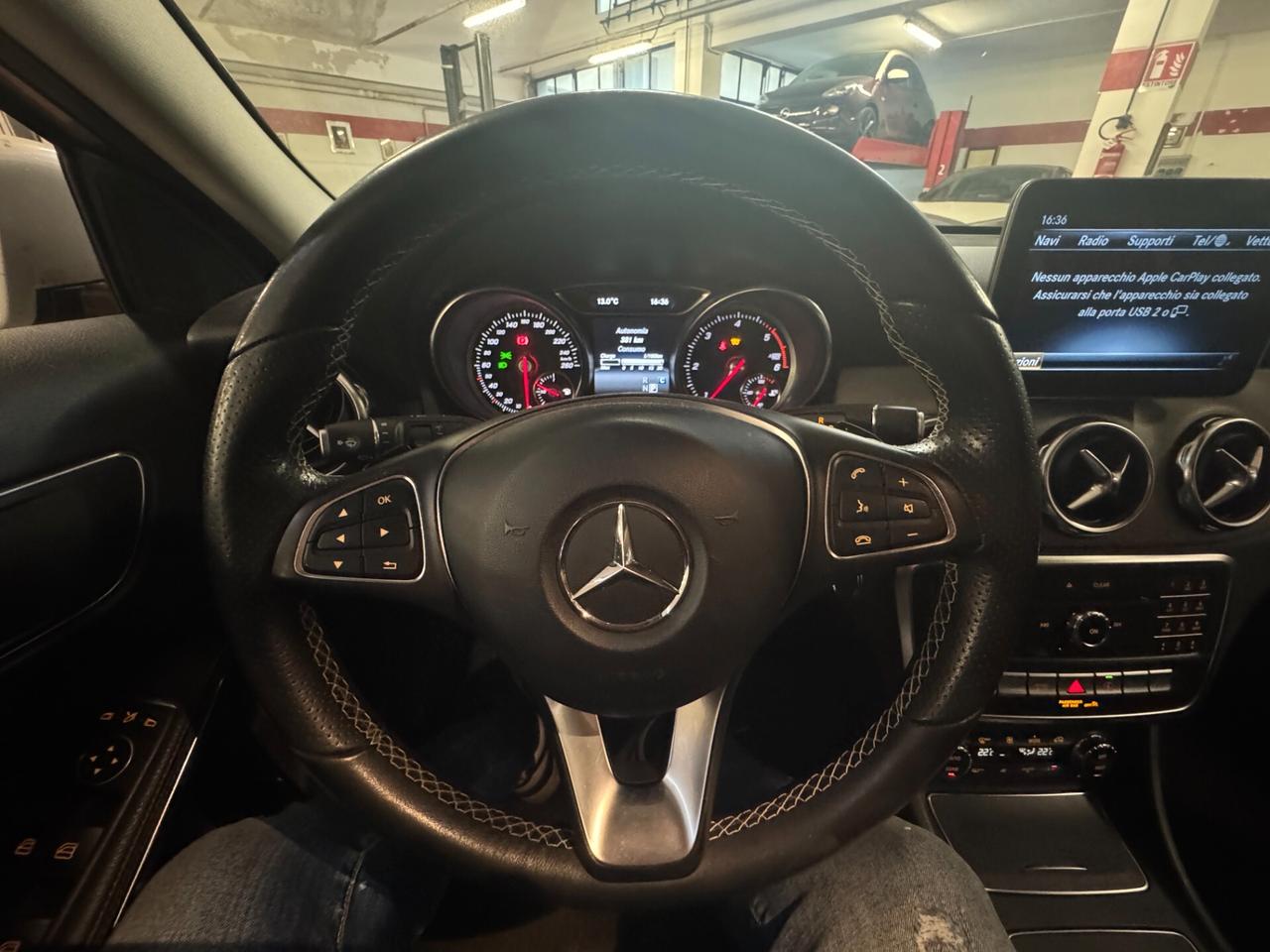Mercedes-Benz GLA 180 180 d Sport auto UNICO PROPRIETARIO