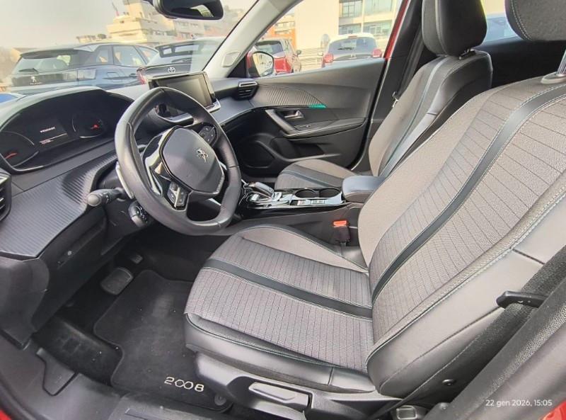 Peugeot 2008 BlueHDi 130 S&S EAT8 Allure