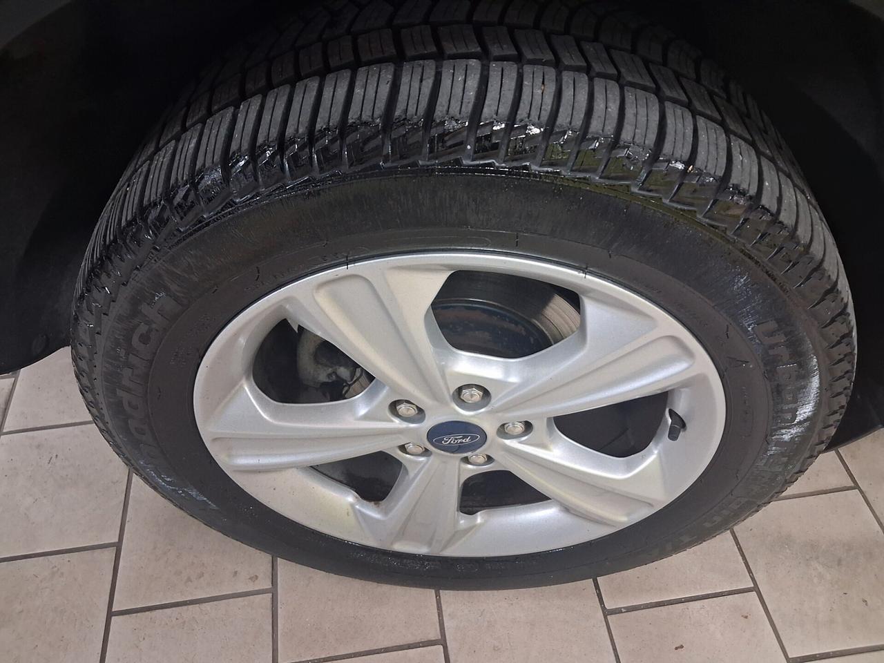 Ford Kuga 2.0 TDCi 140 CV Titanium unico prop 2013