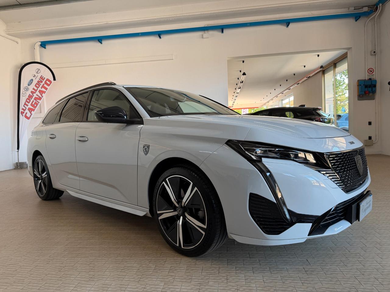 Peugeot 308 Hybrid 145 e-DCS6 SW GT 2025 BIANCO PERLA
