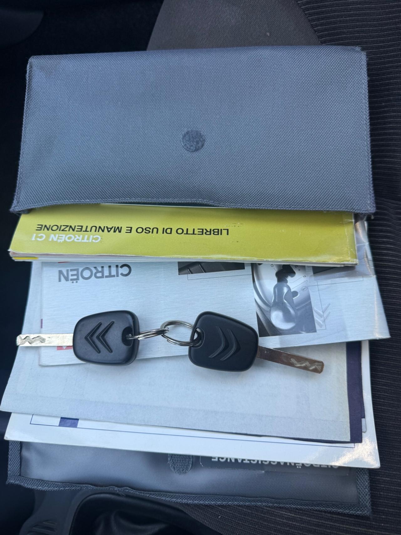 Citroen C1 5porte 1.0 Benzina 68cv NEOPATENTATI