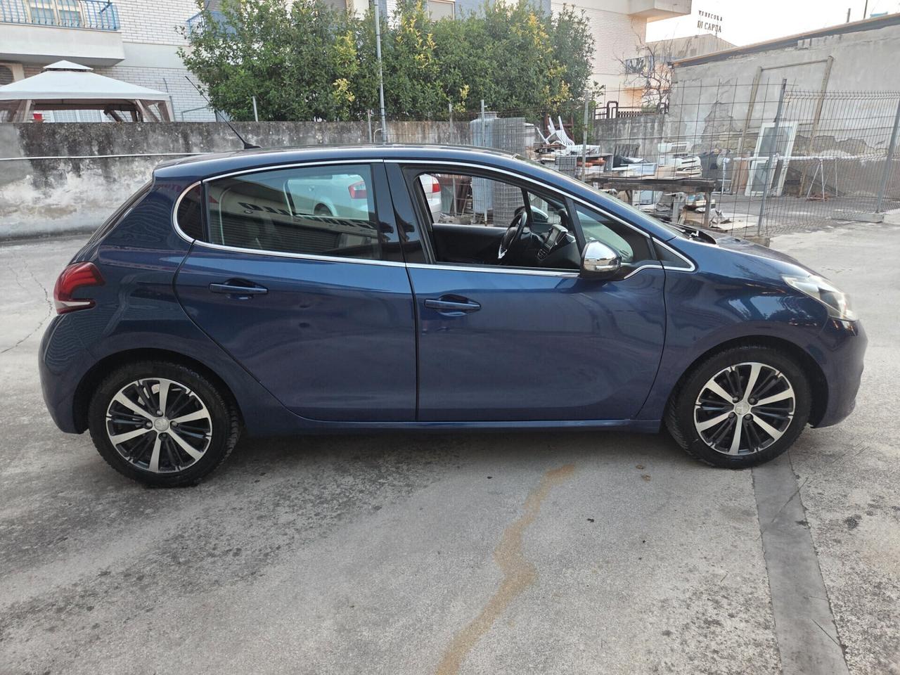 Peugeot 208 BlueHDi 75 5 porte Allure