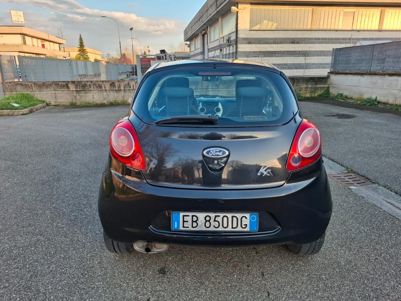 Ford Ka 1.2 benzina 2010 con SOLO 114.000 KM