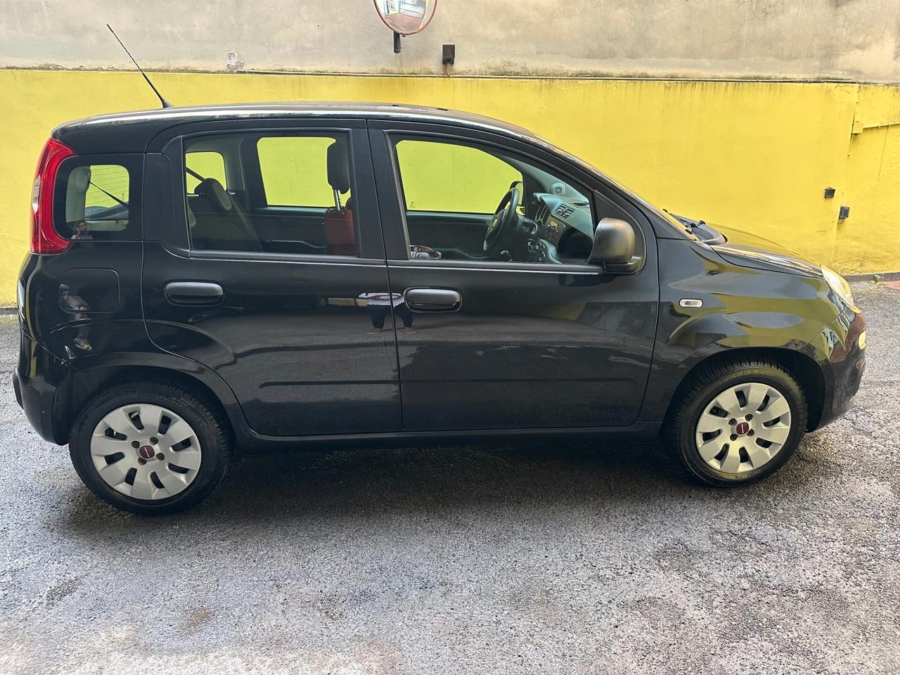 Fiat Panda 1.2 Lounge EURO 6 UCONNECT 60.000 KM