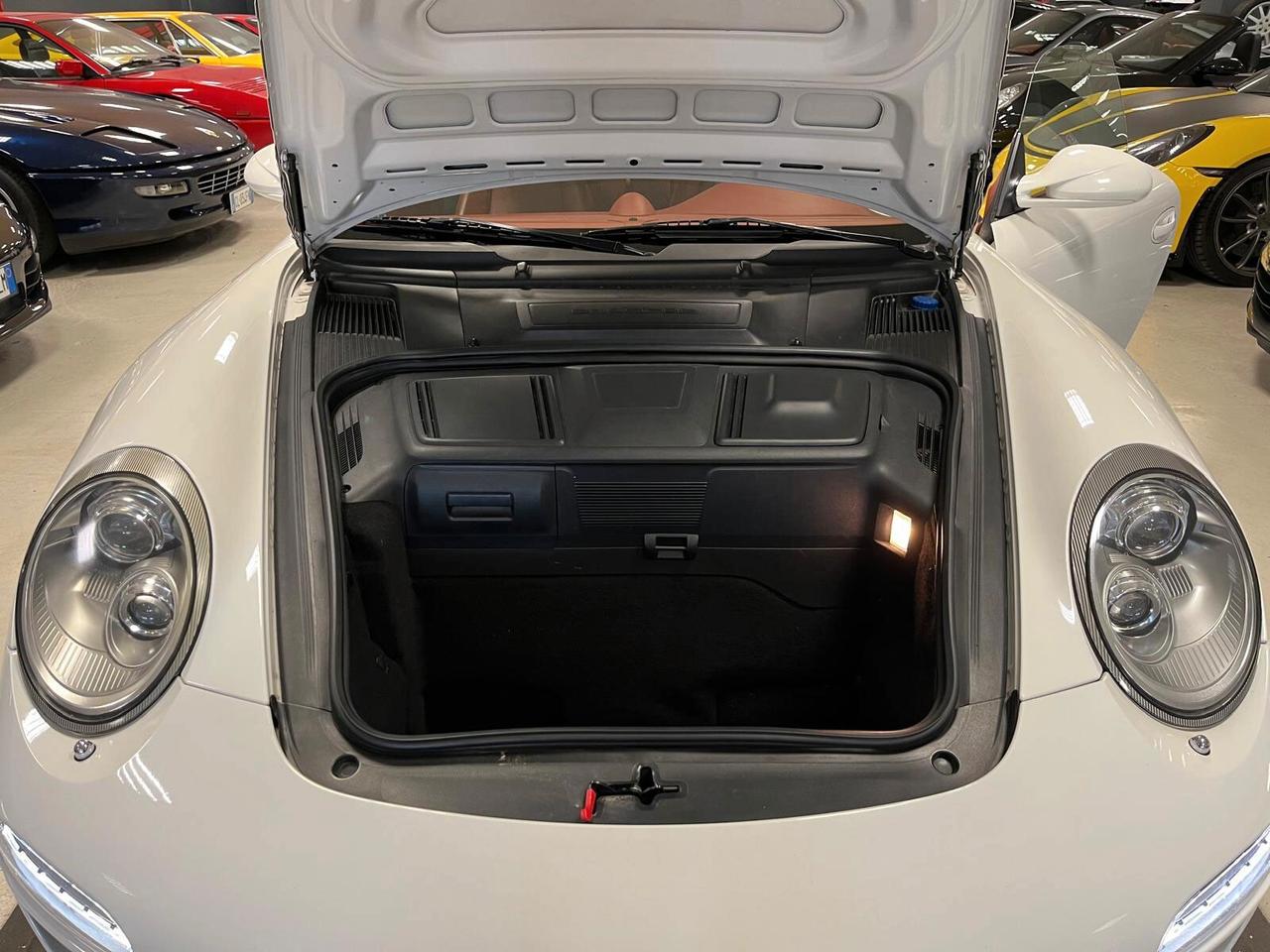 Porsche 911 Carrera 4S Coupé