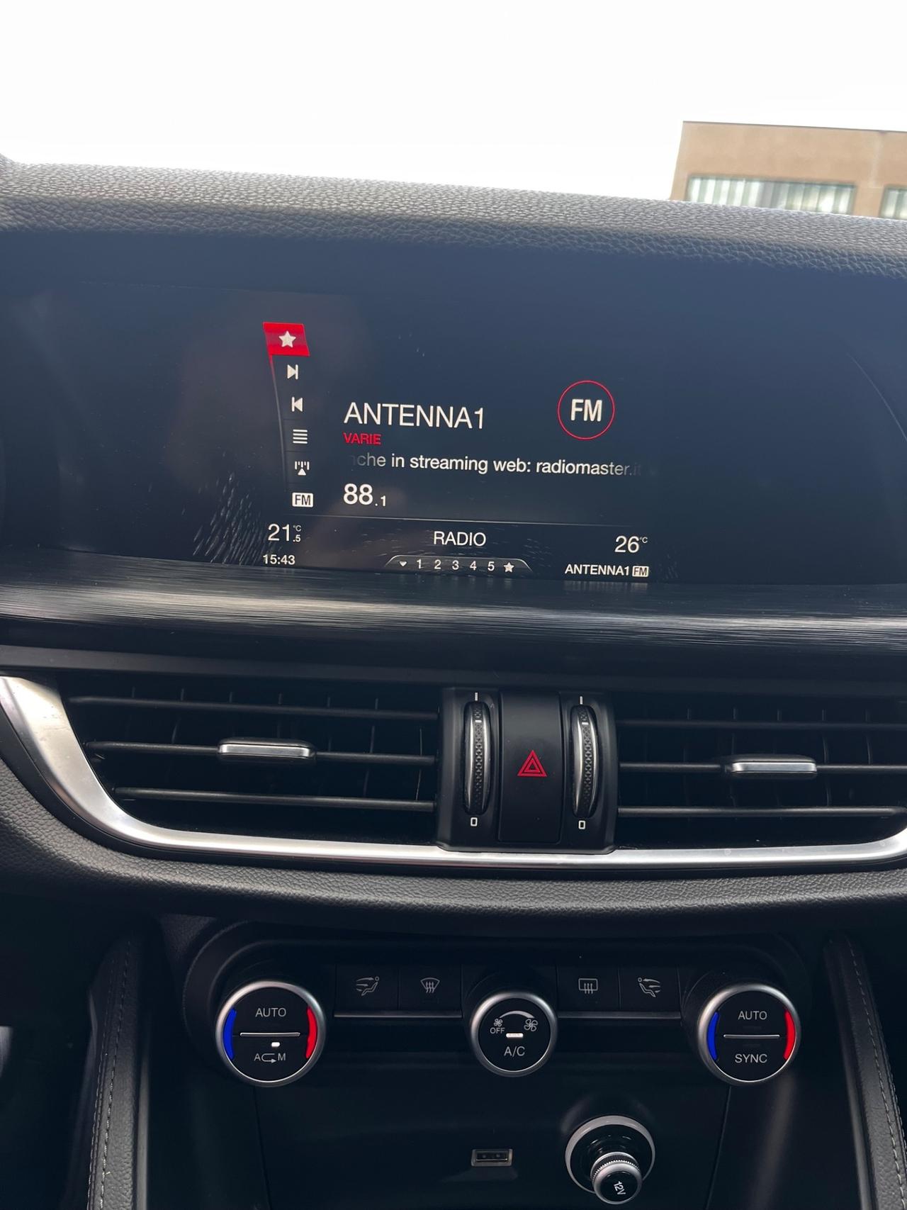 Alfa Romeo Stelvio 2.2 Turbodiesel 180 CV AT8 RWD