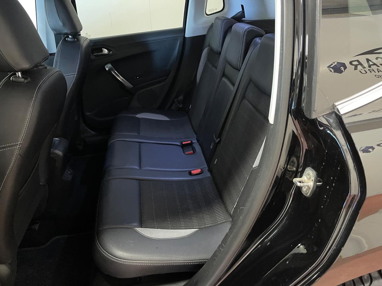 Peugeot 2008 1.6 e-HDi 92 CV Allure