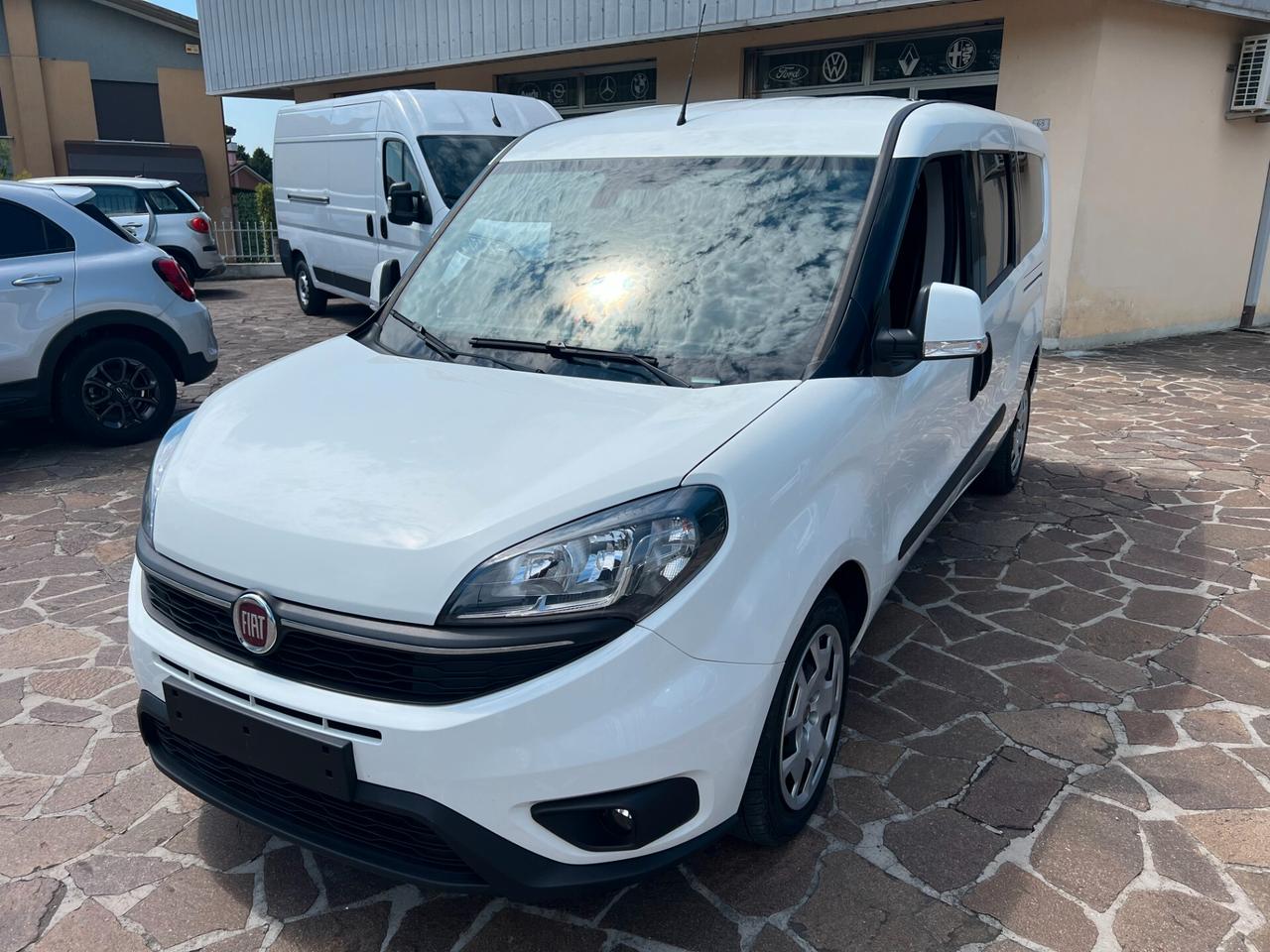Fiat Doblo Maxi 1.6 MJT 101 CV PL Combi N1 Autocarro 5 posti **Km 18.600**