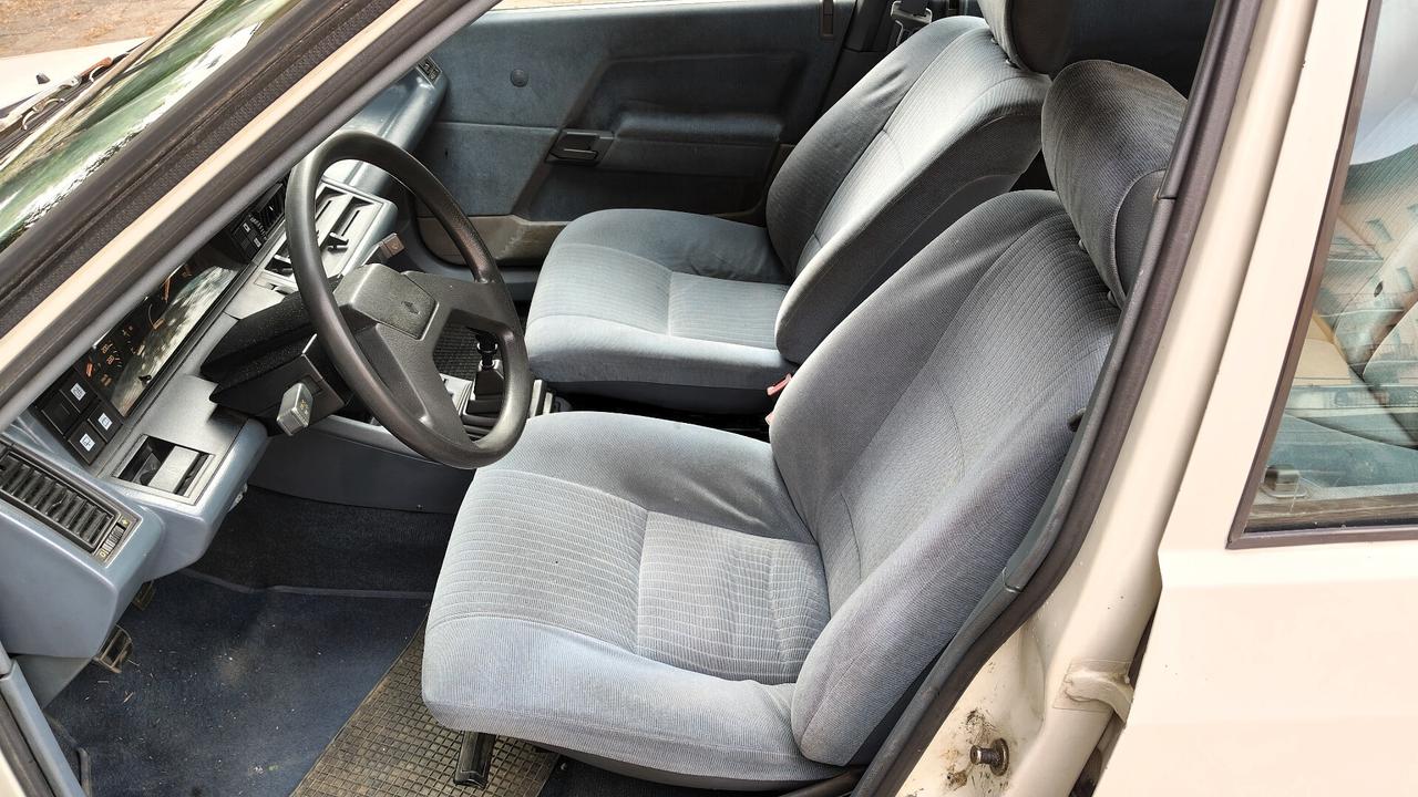 Renault R 21 Nevada 1.7 GTS + gancio traino